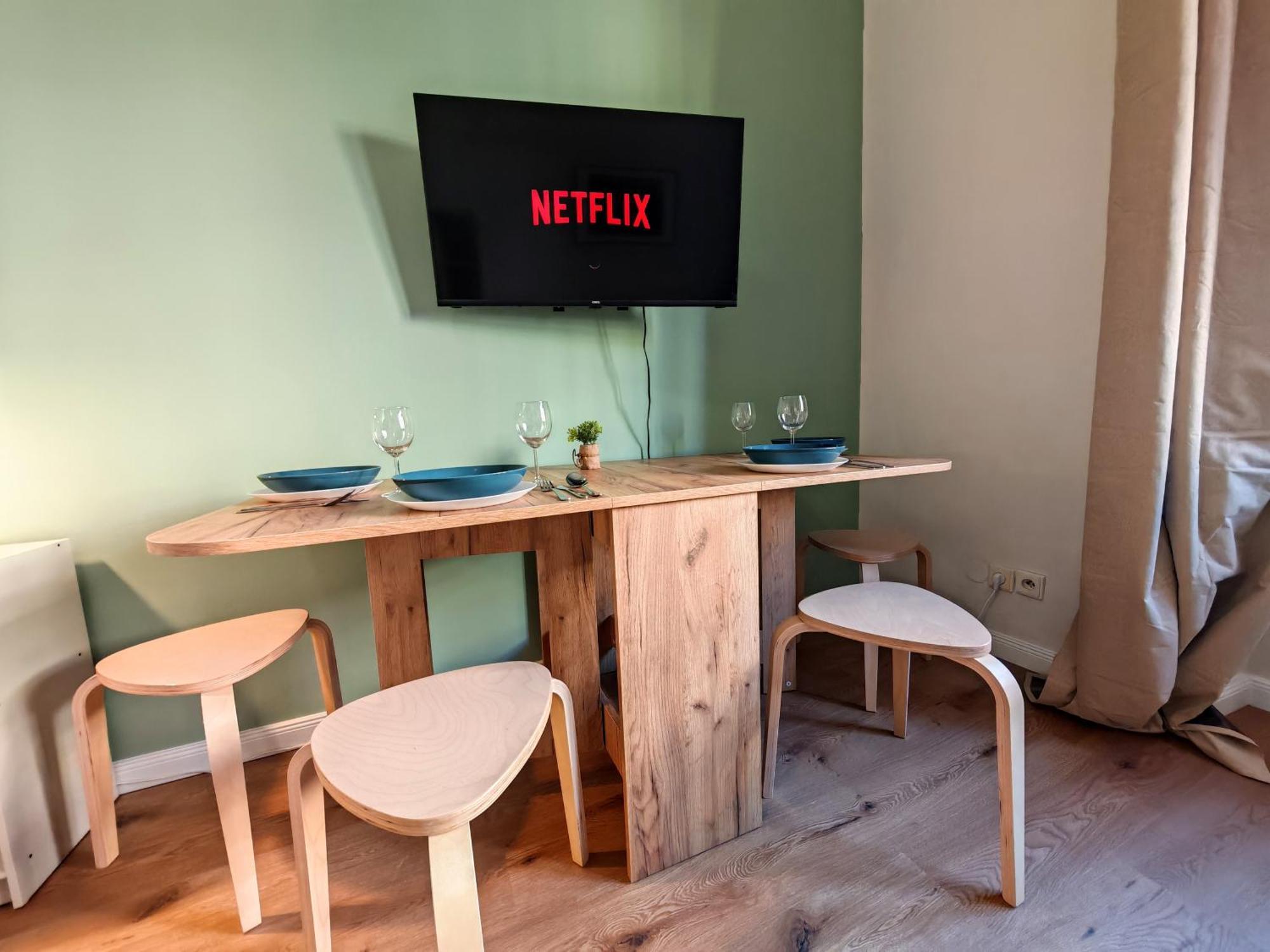 Flat In Zizkov -102- Apartament